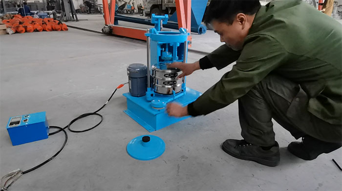 標(biāo)準(zhǔn)振篩機(jī)使用注意事項。